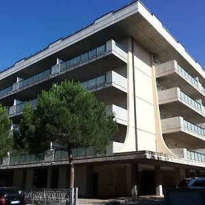 2* Aparthotel Pineta
