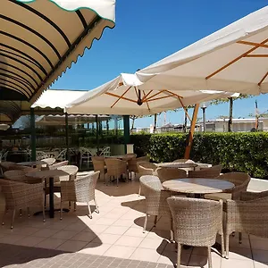 3* Hotel Abahotel